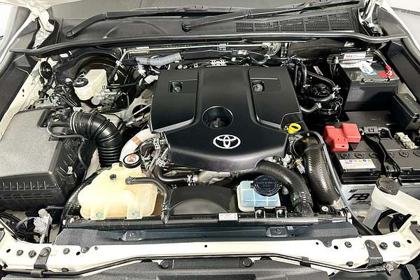 2023 Toyota HILUX SR (4x4) GUN126R 4X4