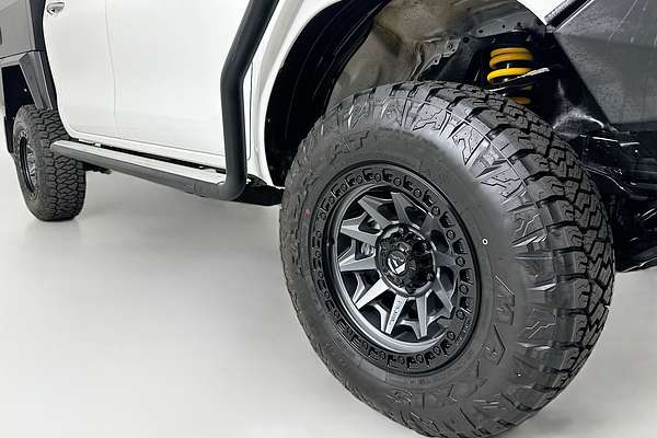 2022 Toyota HILUX SR5 (4x4) GUN126R 4X4