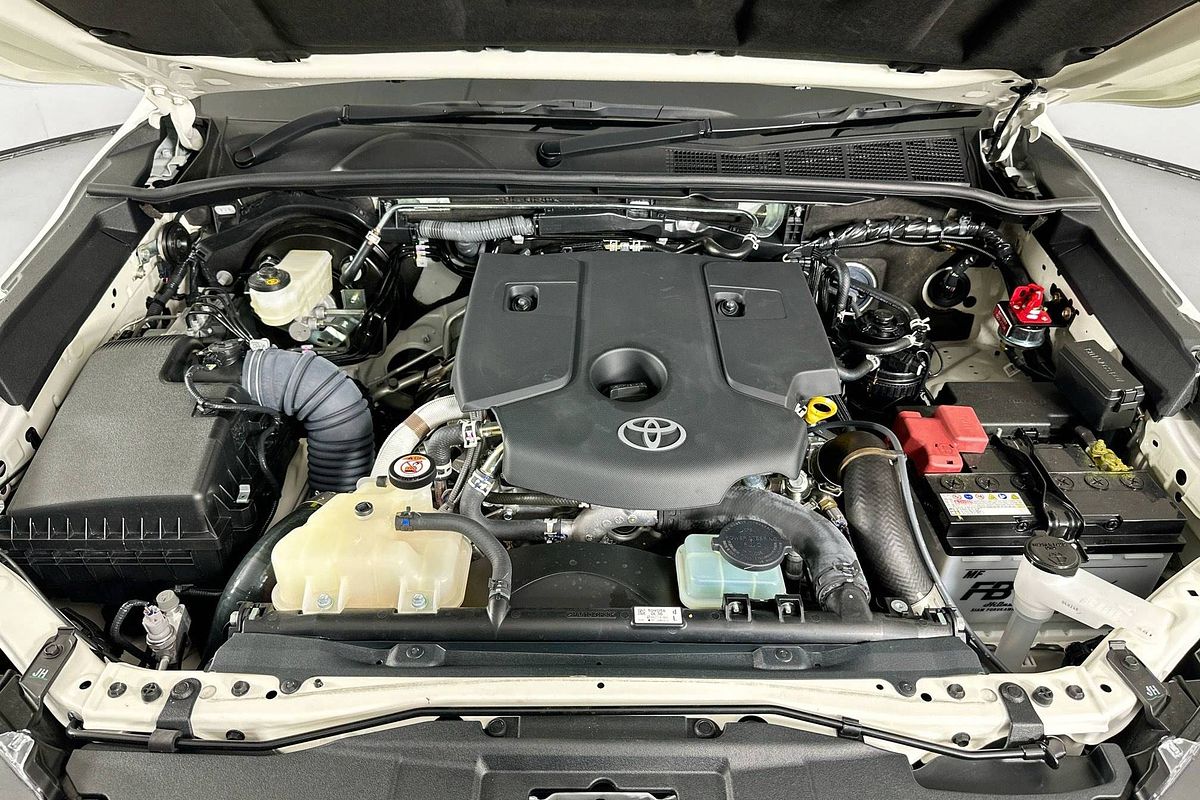 2024 Toyota HILUX SR (4x4) GUN126R 4X4