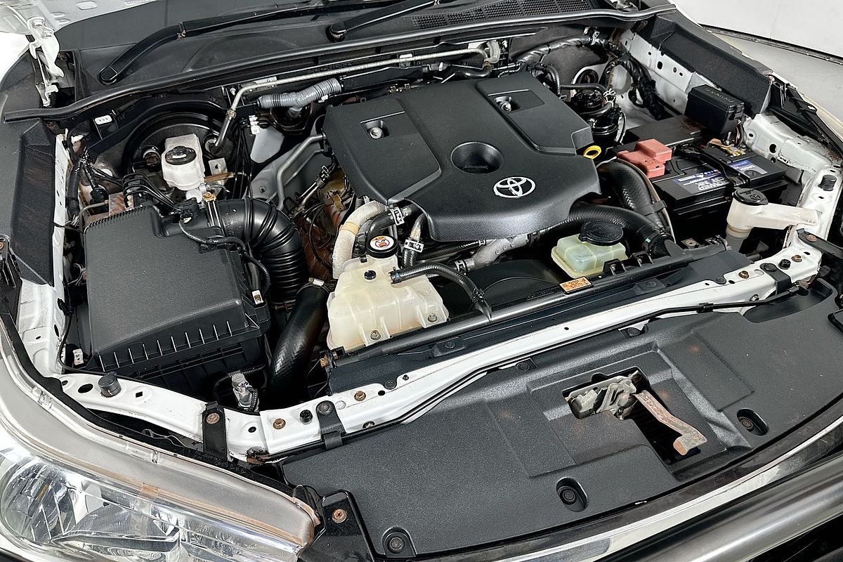 2020 Toyota HILUX SR (4x4) GUN126R MY19 UPGRADE 4X4