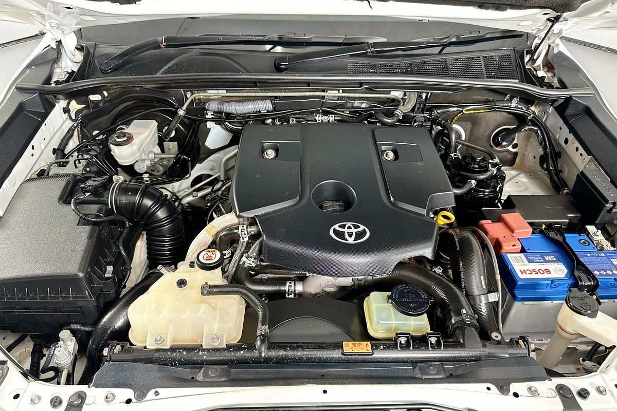 2020 Toyota HILUX SR (4x4) GUN126R MY19 UPGRADE 4X4