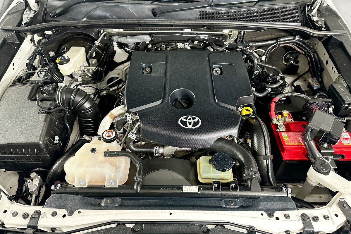 2017 Toyota HILUX SR (4x4) GUN126R MY17 4X4