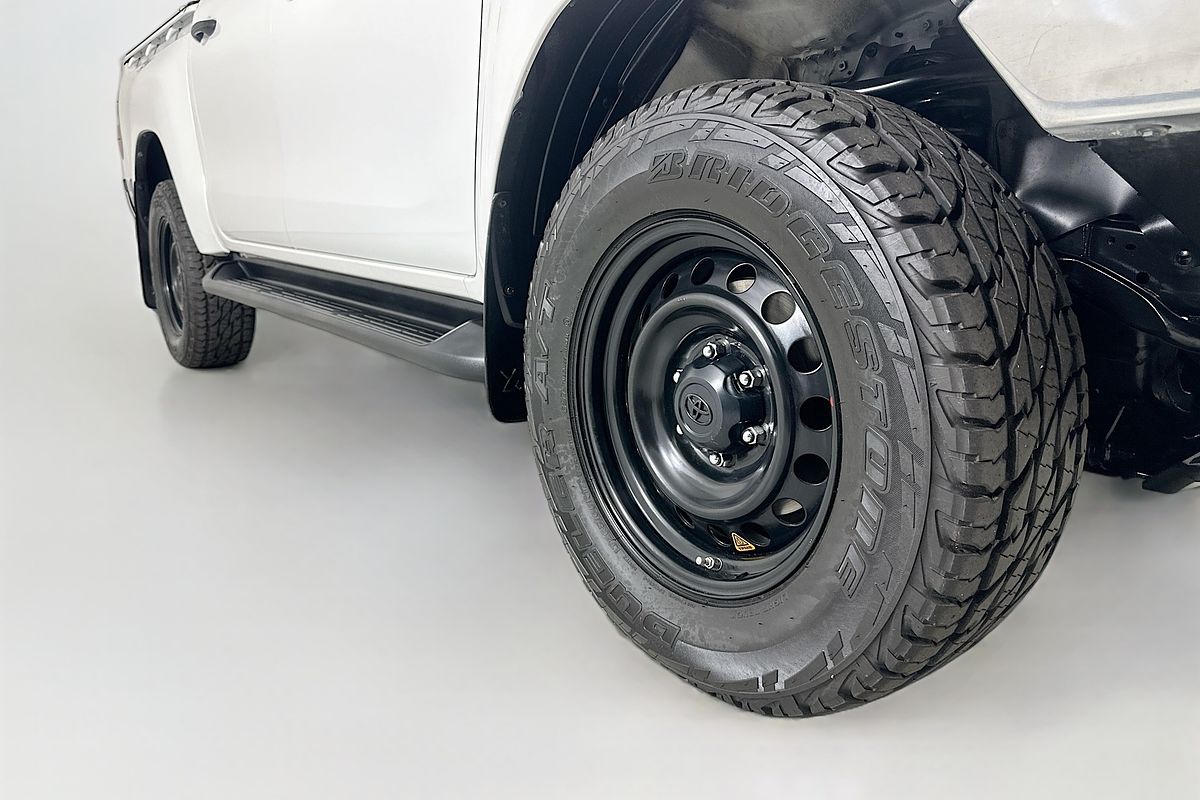 2018 Toyota HILUX SR (4x4) GUN126R MY17 4X4