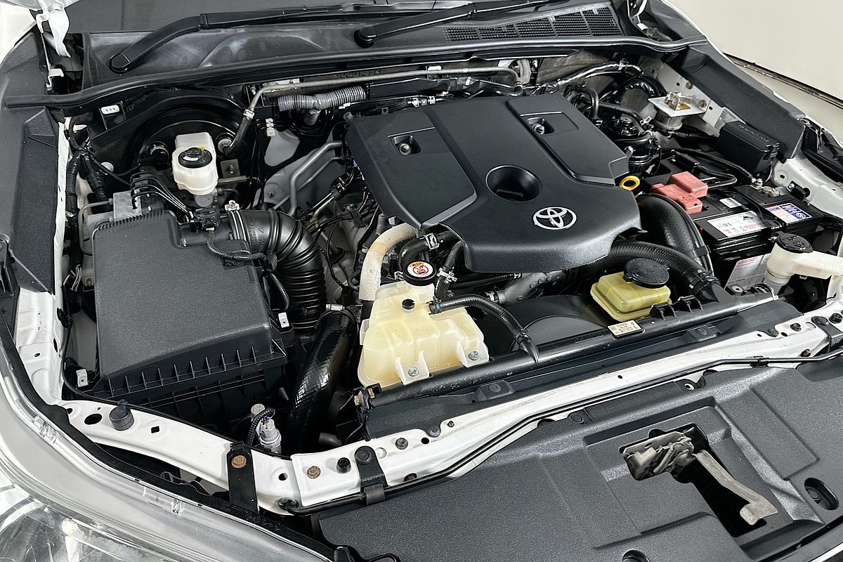 2019 Toyota HILUX SR (4x4) GUN126R MY19 4X4