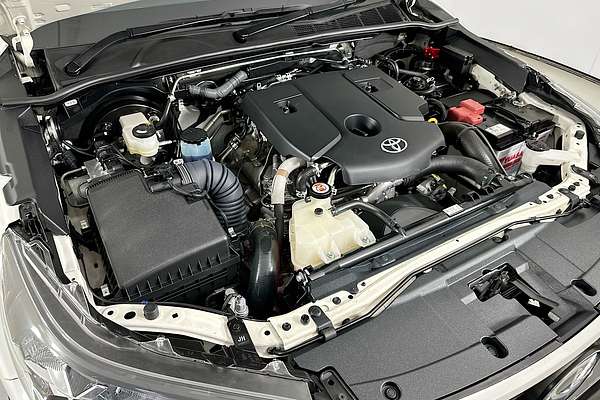 2024 Toyota HILUX SR 48V (4x4) GUN126R 4X4