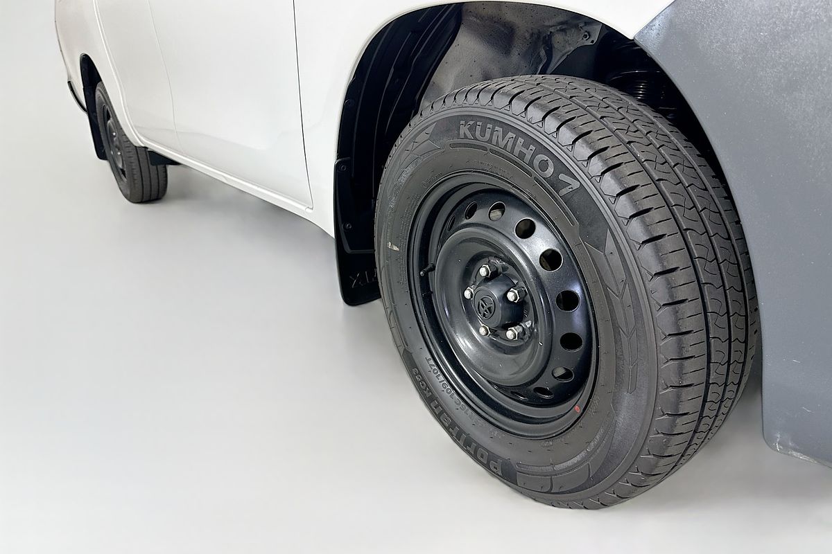 2019 Toyota HILUX WORKMATE TGN121R MY19 REAR WHEEL DRIVE