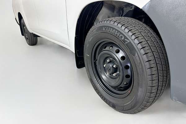 2019 Toyota HILUX WORKMATE TGN121R MY19 REAR WHEEL DRIVE