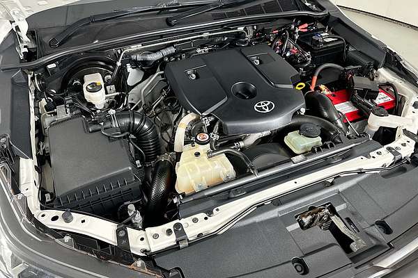 2020 Toyota HILUX SR (4x4) GUN126R FACELIFT 4X4