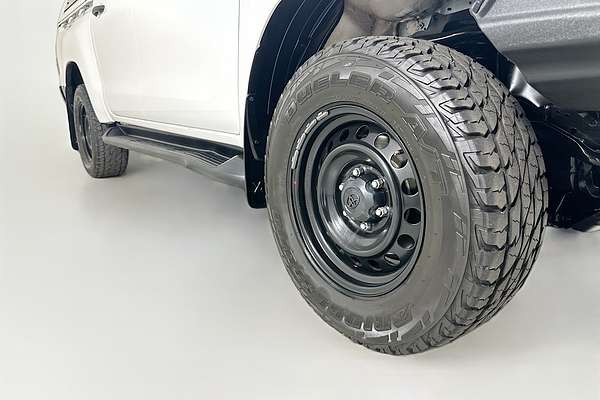 2019 Toyota HILUX SR (4x4) GUN126R MY19 4X4