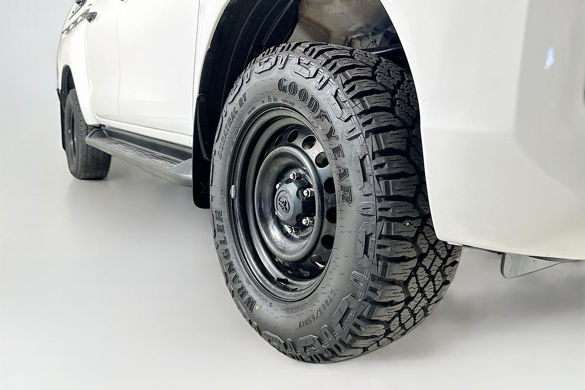 2022 Toyota HILUX SR (4x4) GUN126R 4X4