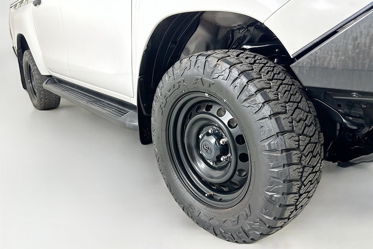 2021 Toyota HILUX SR (4x4) GUN126R FACELIFT 4X4
