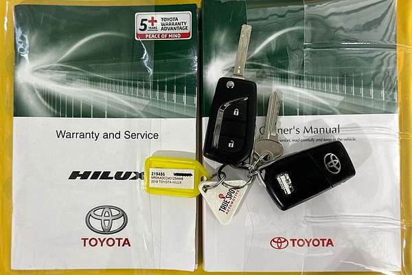 2019 Toyota HILUX SR (4x4) GUN126R MY19 4X4