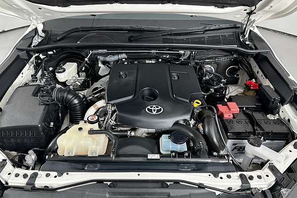 2023 Toyota HILUX SR (4x4) GUN126R 4X4