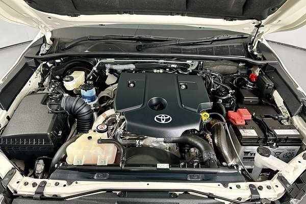 2024 Toyota HILUX SR 48V (4x4) GUN126R 4X4