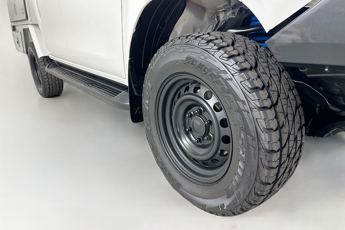 2020 Toyota HILUX SR (4x4) GUN126R FACELIFT 4X4