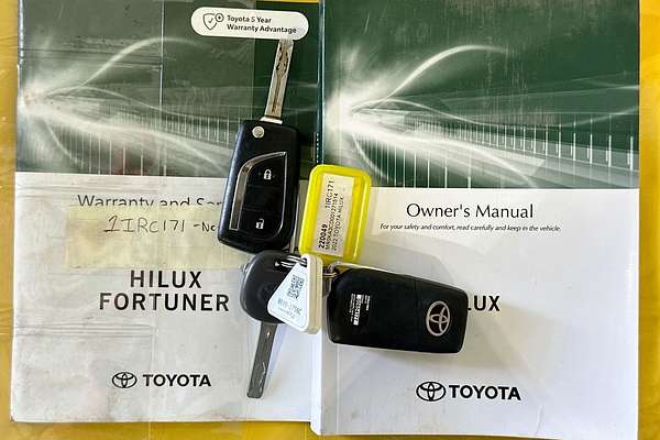 2022 Toyota HILUX SR (4x4) GUN126R 4X4