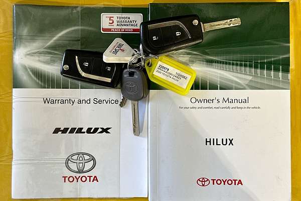 2020 Toyota HILUX SR (4x4) GUN126R MY19 UPGRADE 4X4