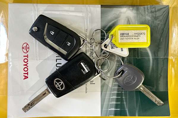 2021 Toyota HILUX SR (4x4) GUN126R 4X4