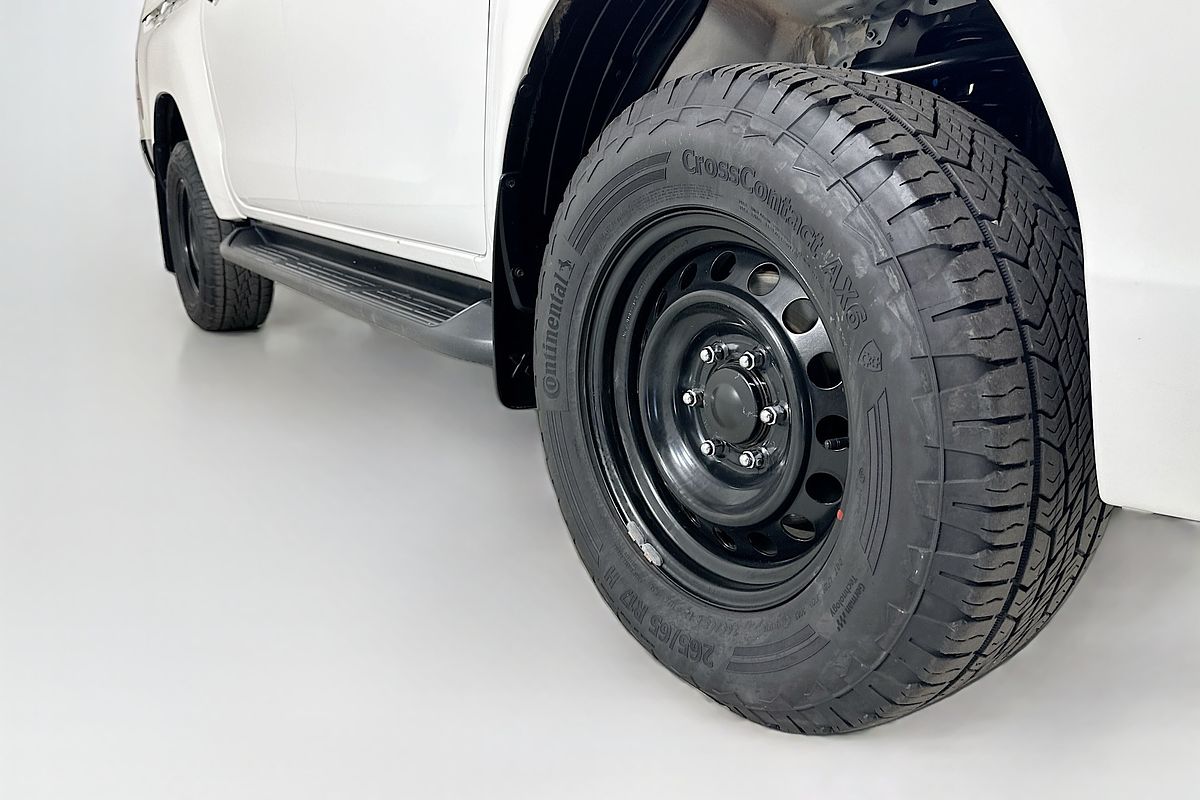 2021 Toyota HILUX SR (4x4) GUN126R FACELIFT 4X4