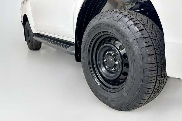 2021 Toyota HILUX SR (4x4) GUN126R FACELIFT 4X4