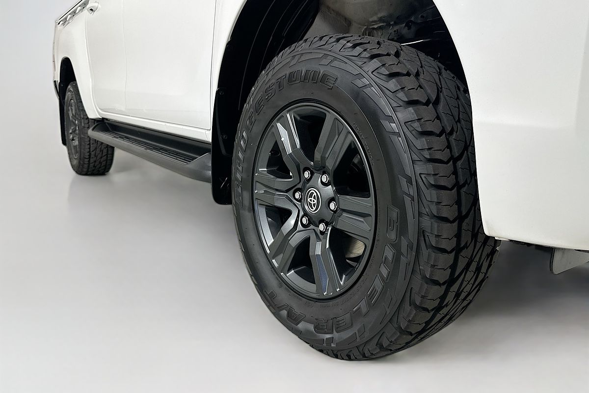 2022 Toyota HILUX SR (4x4) GUN126R 4X4