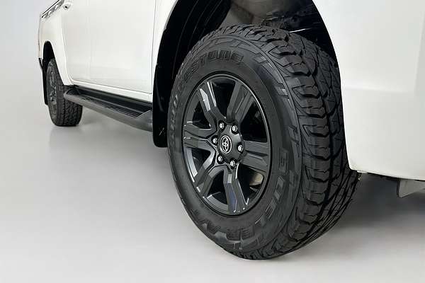2022 Toyota HILUX SR (4x4) GUN126R 4X4