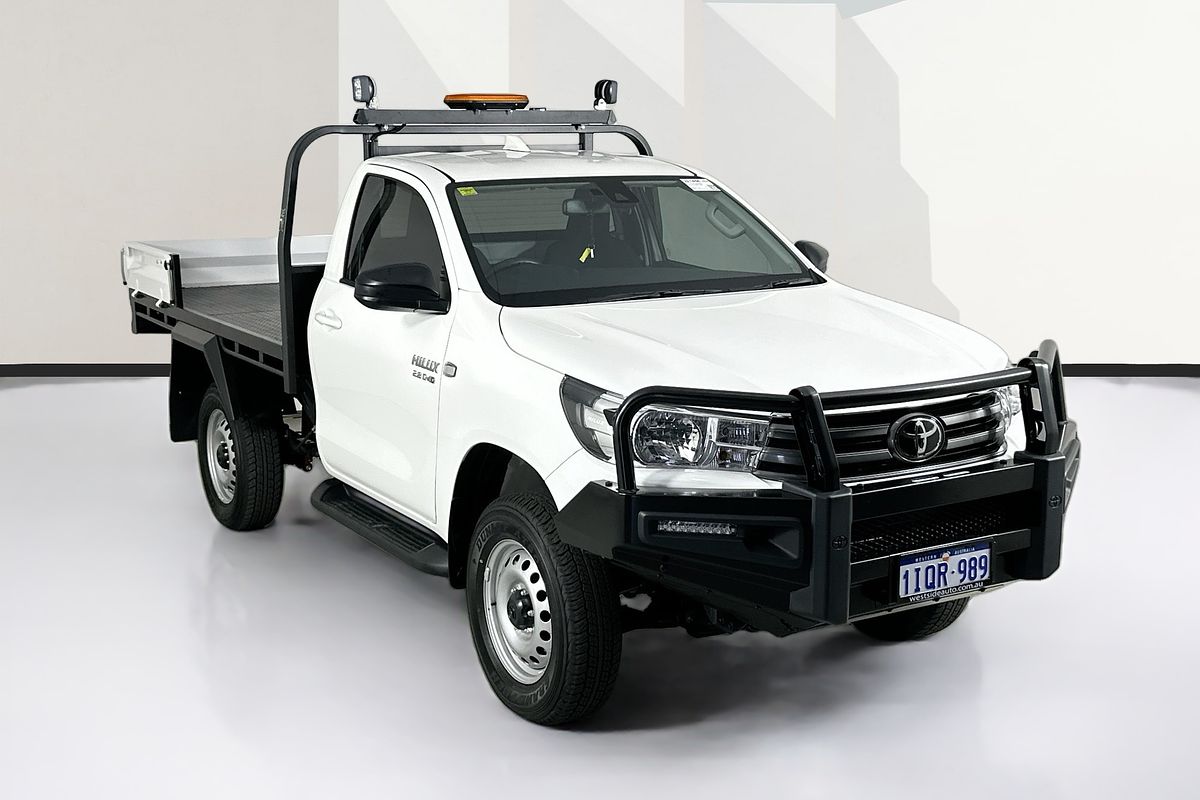 2025 Toyota HILUX SR (4x4) GUN126R RC 4X4