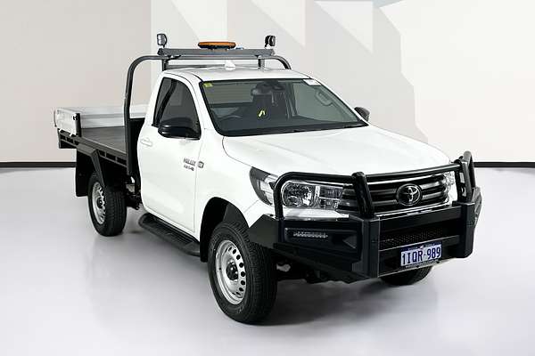 2025 Toyota HILUX SR (4x4) GUN126R RC 4X4