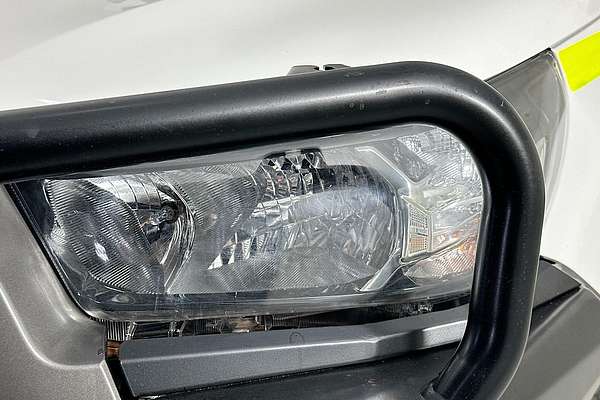 2021 Toyota HILUX SR (4x4) GUN126R FACELIFT 4X4