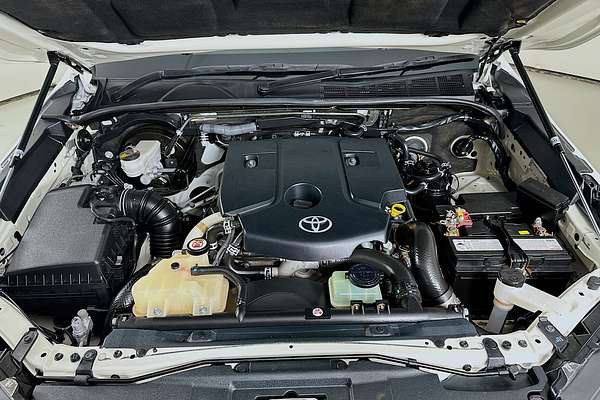 2022 Toyota HILUX SR (4x4) GUN126R 4X4