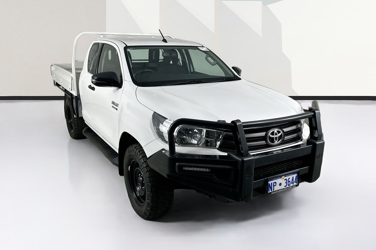 2017 Toyota HILUX SR GUN126R 4X4
