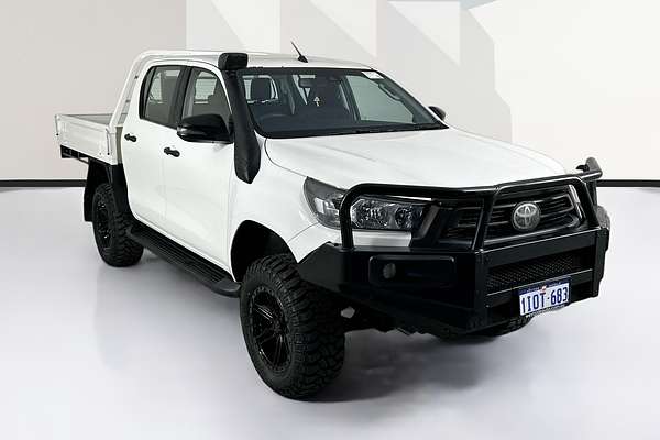 2020 Toyota HILUX SR (4x4) GUN126R FACELIFT 4X4