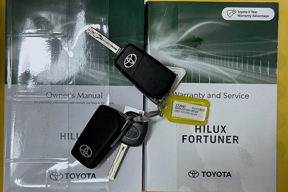 2023 Toyota HILUX SR (4x4) GUN126R 4X4
