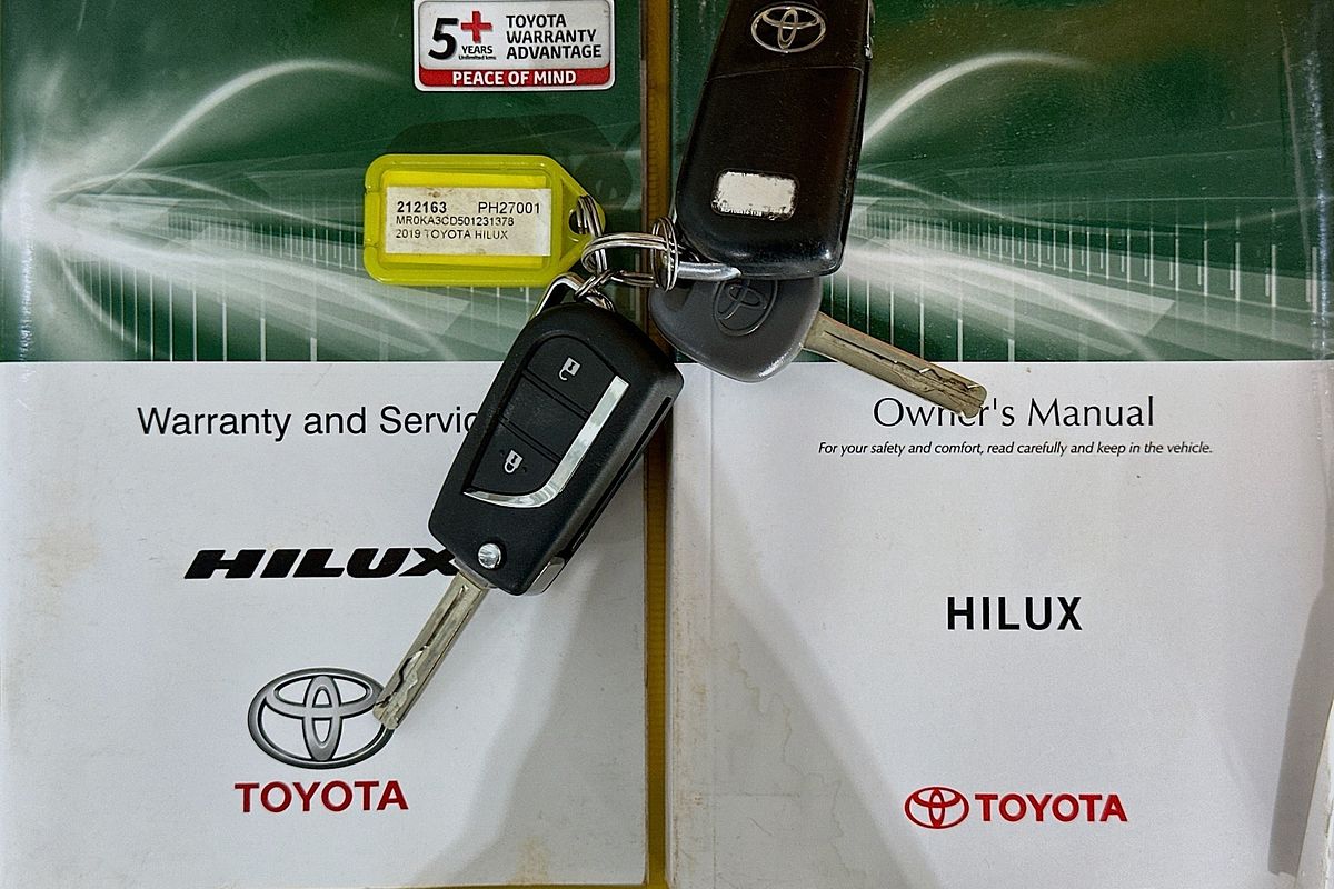 2019 Toyota HILUX SR (4x4) GUN126R MY19 4X4