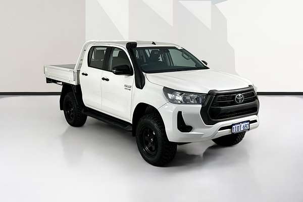 2020 Toyota HILUX SR (4x4) GUN126R FACELIFT 4X4