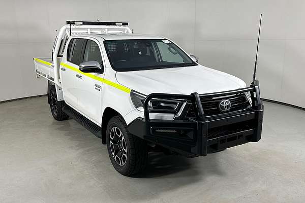2021 Toyota HILUX SR5 (4x4) GUN126R FACELIFT 4X4