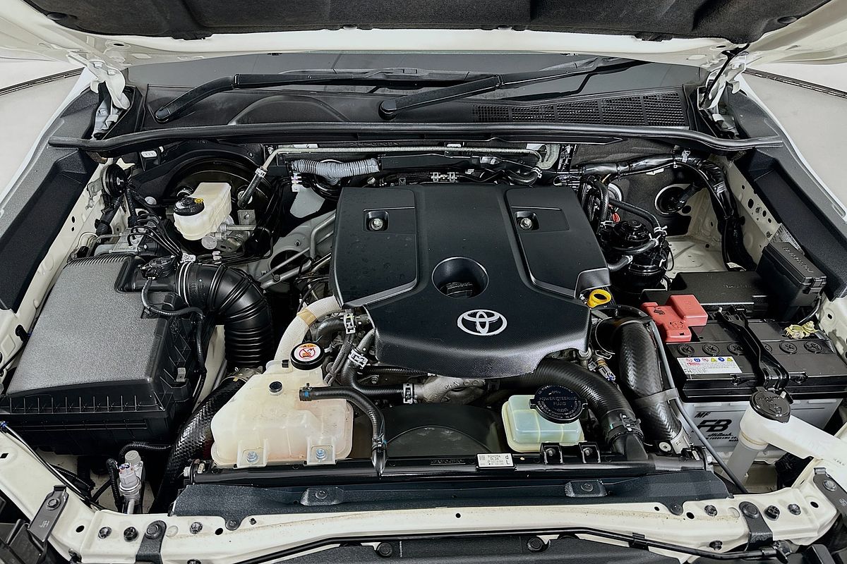 2020 Toyota HILUX SR GUN126R 4X4