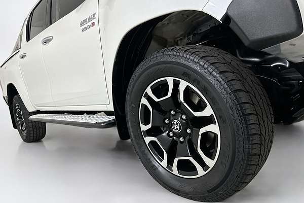 2021 Toyota HILUX SR5 (4x4) GUN126R FACELIFT 4X4