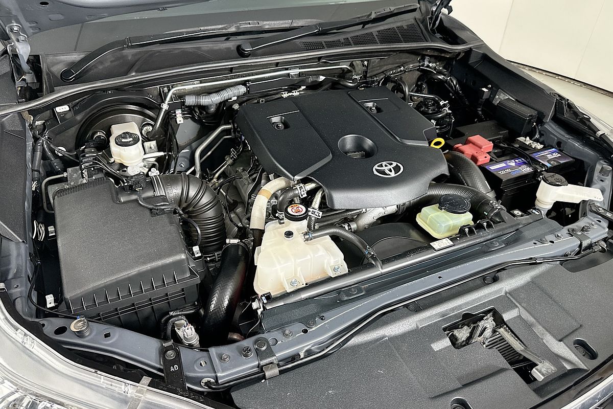 2019 Toyota HILUX SR (4x4) GUN126R MY19 UPGRADE 4X4