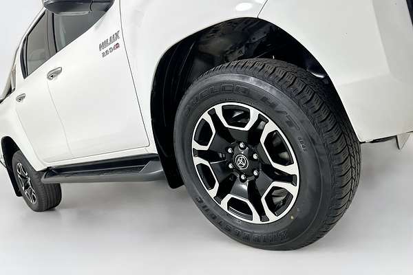 2021 Toyota HILUX SR5+ (4x4) GUN126R FACELIFT 4X4