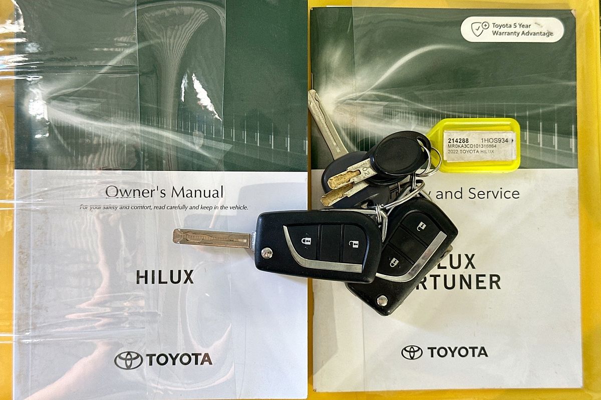 2022 Toyota HILUX SR (4x4) GUN126R 4X4