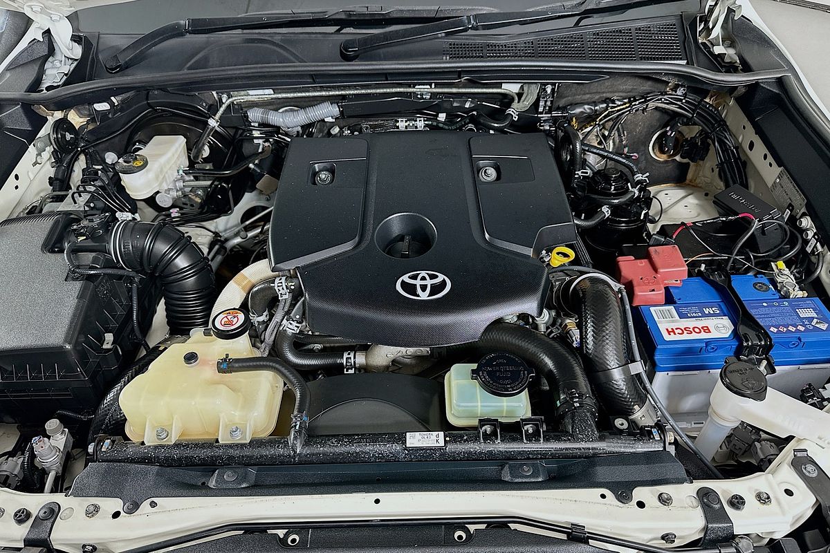 2021 Toyota HILUX SR5 (4x4) GUN126R 4X4