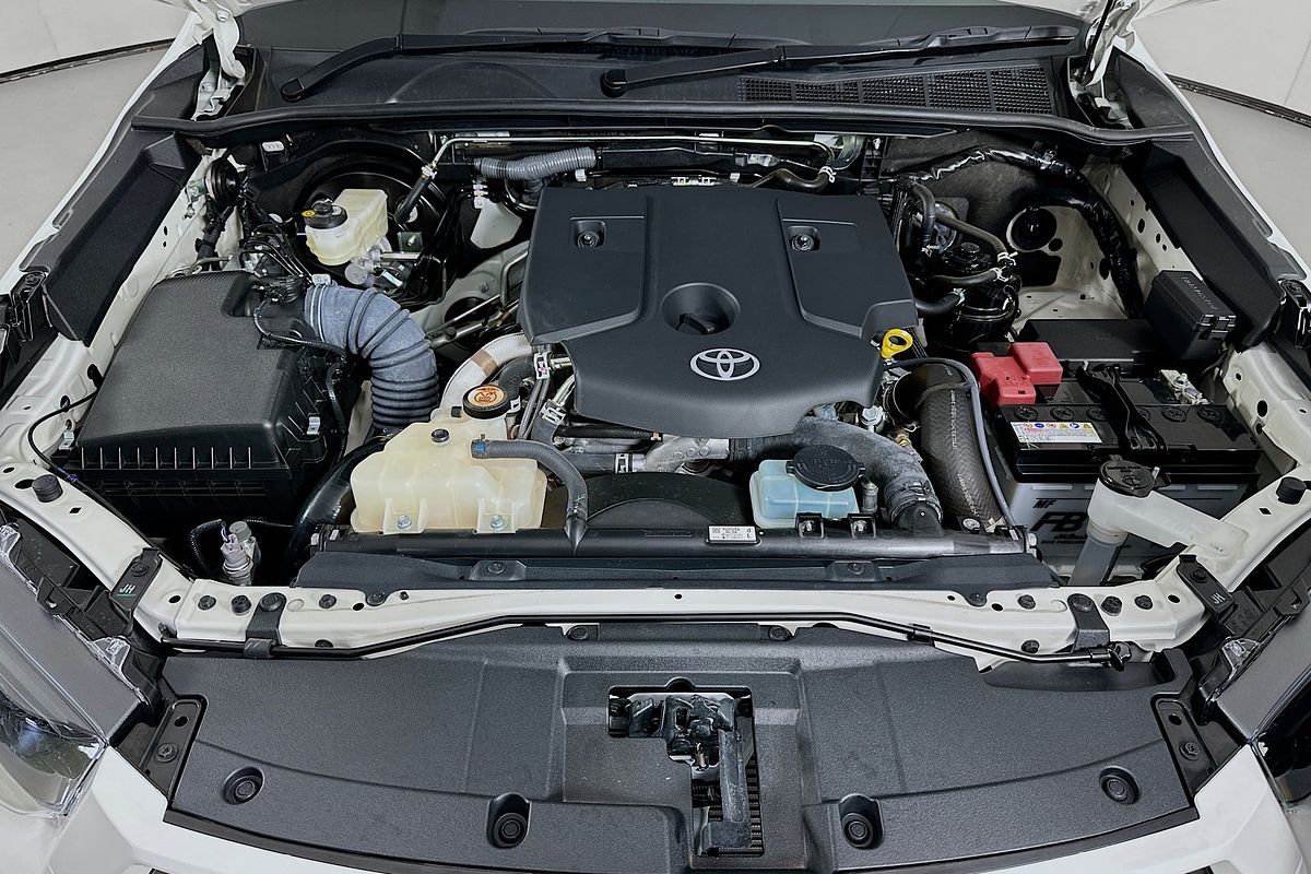 2024 Toyota HILUX SR (4x4) GUN126R 4X4