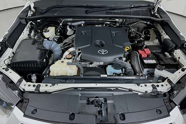 2024 Toyota HILUX SR (4x4) GUN126R 4X4