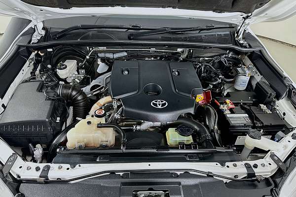 2019 Toyota HILUX SR5 (4x4) GUN126R MY19 4X4