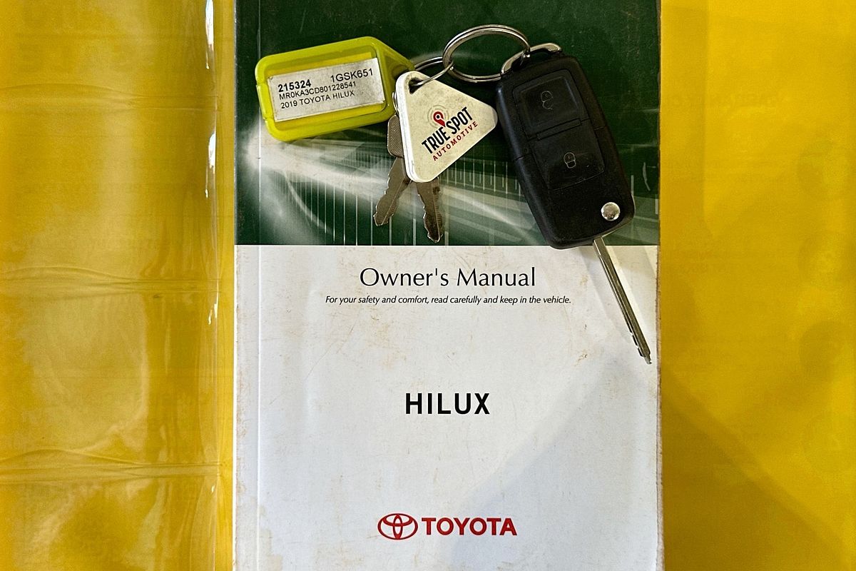 2019 Toyota HILUX SR (4x4) GUN126R MY19 4X4