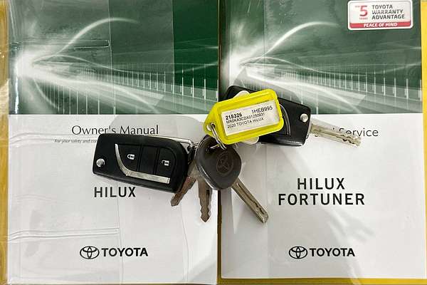 2020 Toyota HILUX SR (4x4) GUN126R FACELIFT 4X4