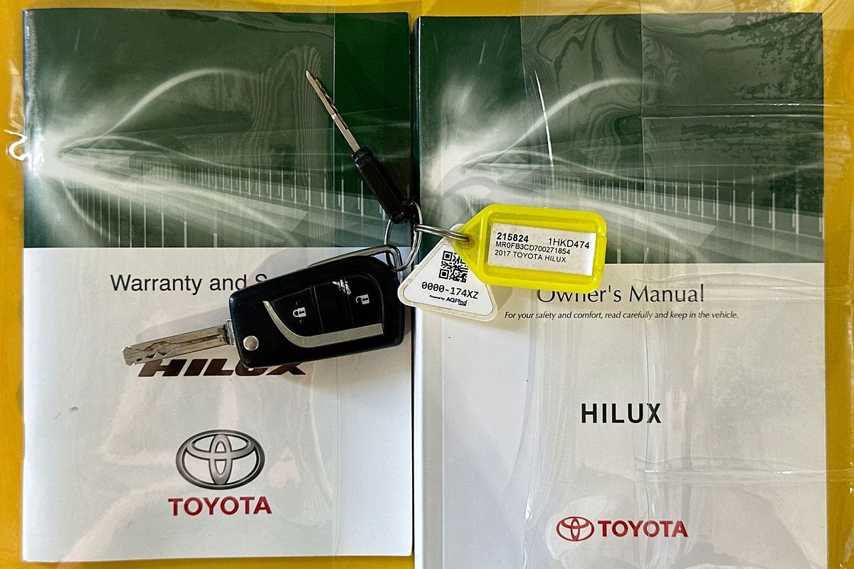 2017 Toyota HILUX WORKMATE (4x4) GUN125R 4X4