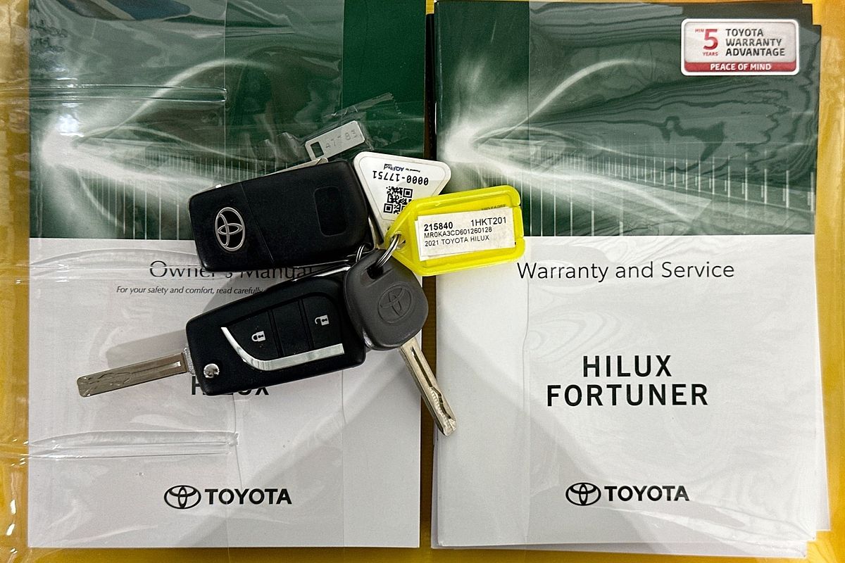 2021 Toyota HILUX SR (4x4) GUN126R 4X4