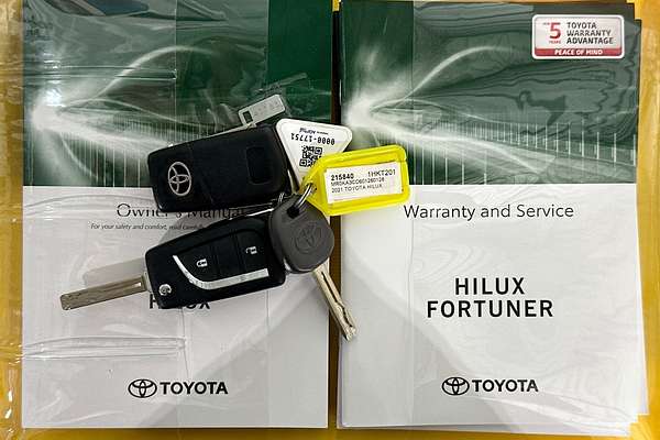 2021 Toyota HILUX SR (4x4) GUN126R 4X4